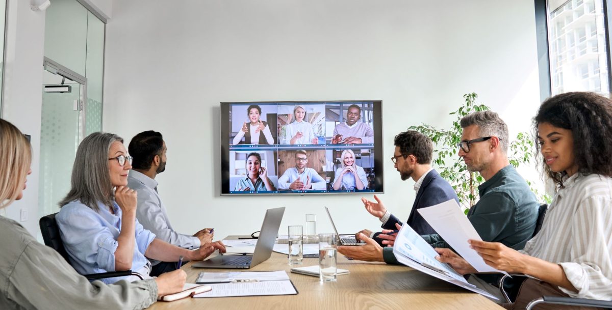 How Do I Set Up Basic A/V for a Hybrid Meeting?